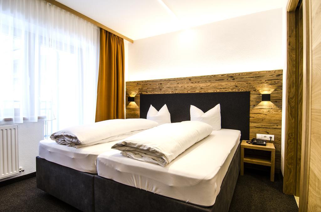 Hotel Garni Persutt Ischgl Exteriér fotografie