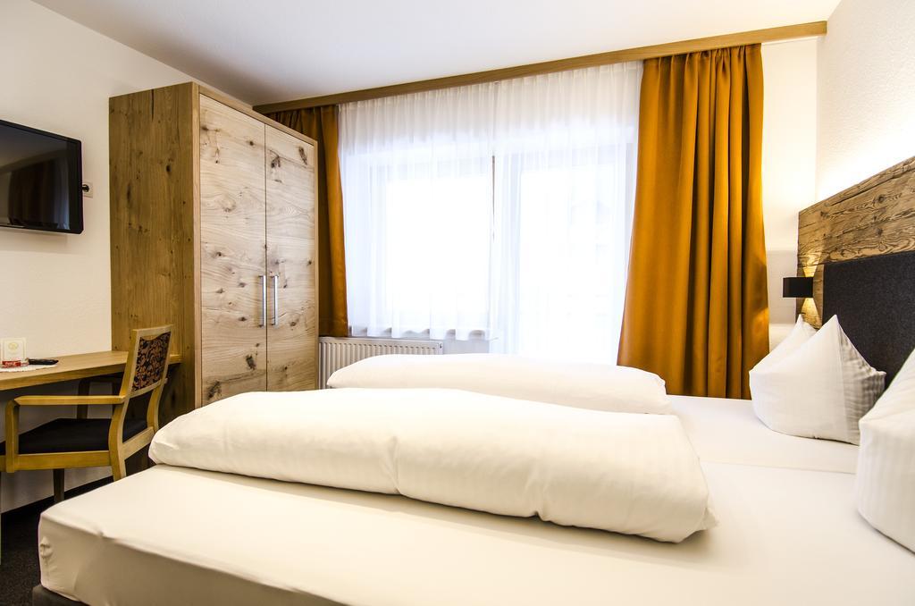 Hotel Garni Persutt Ischgl Exteriér fotografie